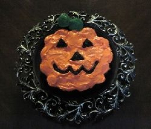 Step by Step Directions to Make a Halloween Pumpkin Cupcake Cake