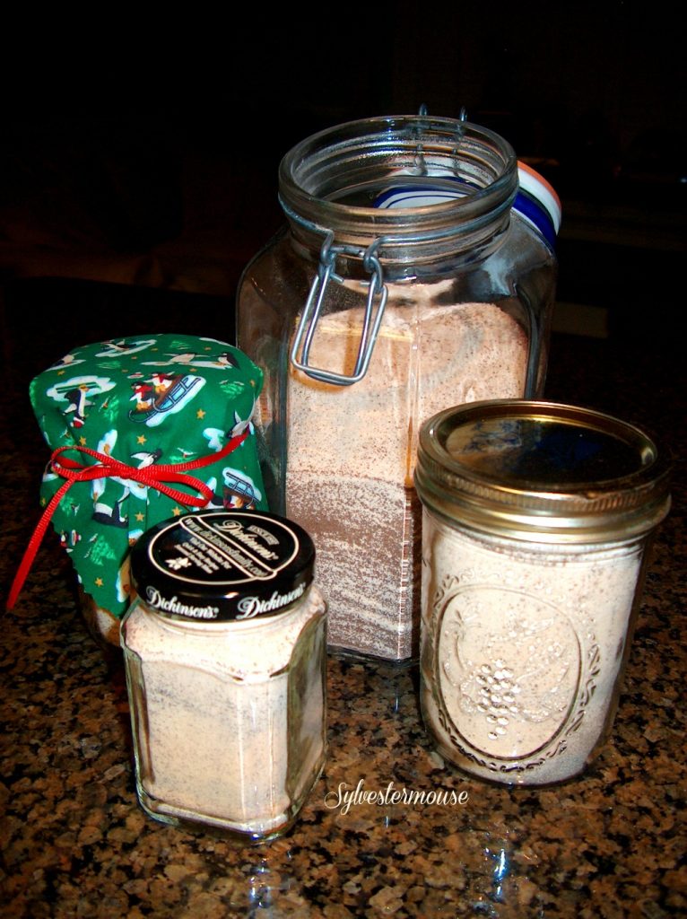 Delicious Homemade Hot Spice Tea Recipe - Cooking for the Holidays